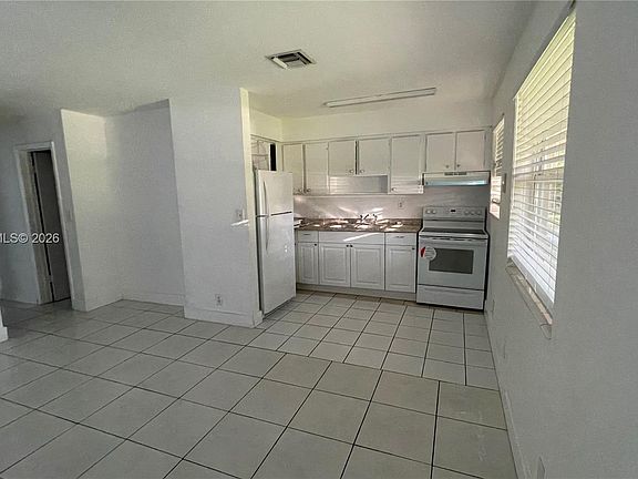 2nd image of 5200 NW 16th St