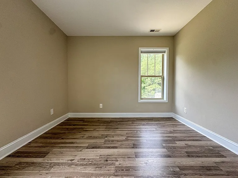 296 Sedgefield Dr — Photo 24
