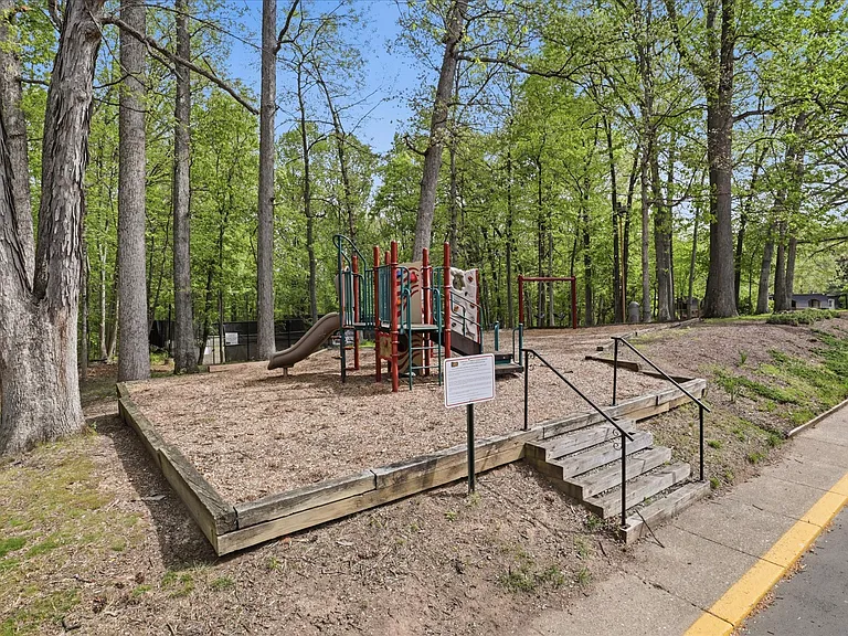 8114 A Colony Point Rd #G — Photo 19