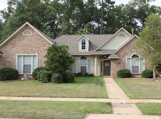 10050 Toulouse Dr, Shreveport, LA 71106