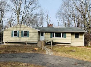 81 Doolittle Dr, Bethany, CT 06524