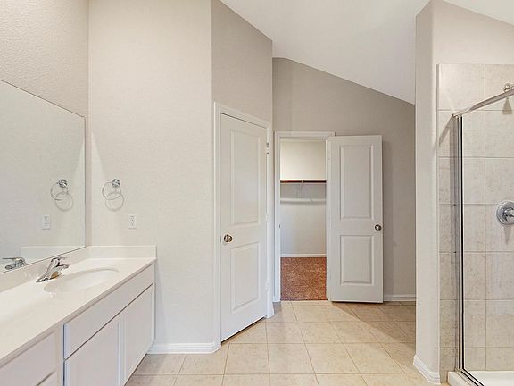 3rd image of 6024 Halton Dr