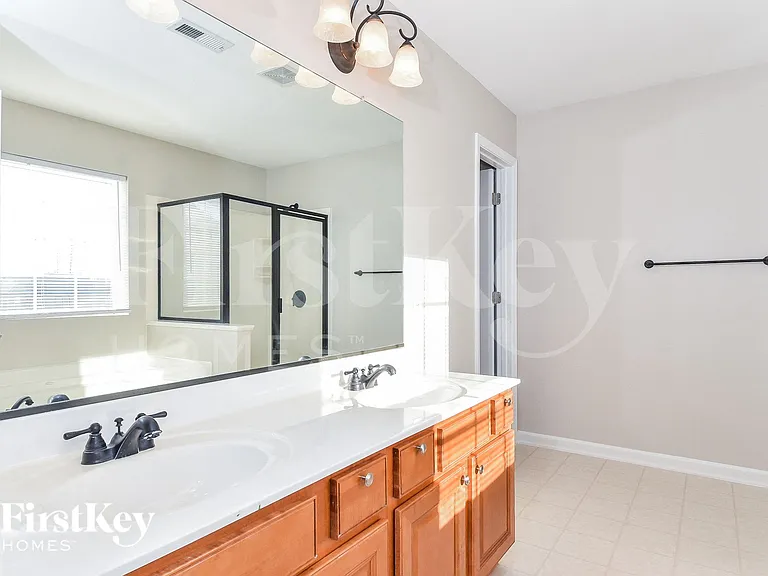 5293 Crosswinds Rd — Photo 10