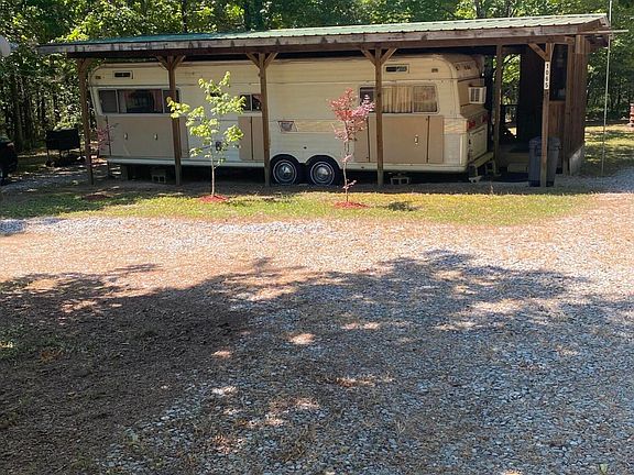 2nd image of 1065 Breckenridge Dr