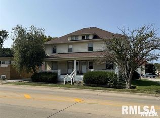 711 1/2 16th St, Moline, IL 61265