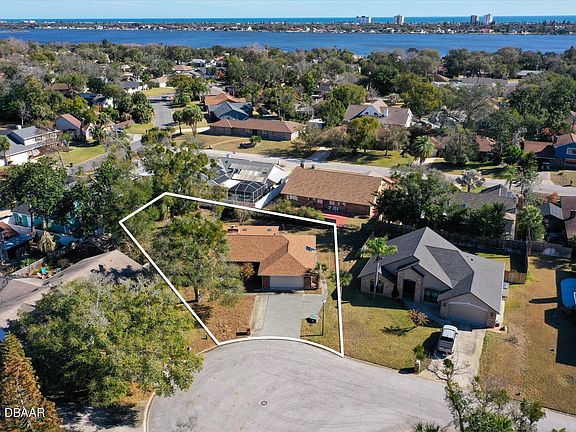 3rd image of 5 Ironwood Ct