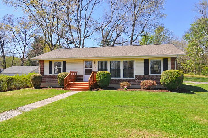 1st image of 850 Gaymol Dr NW