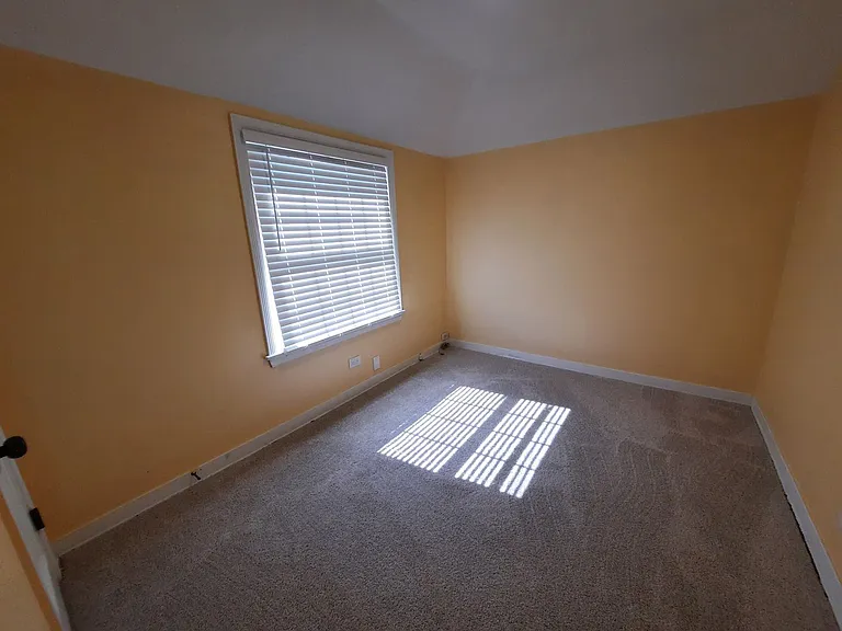 1720 Leland Ave — Photo 30
