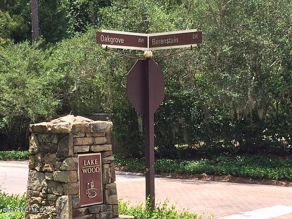 4th image of 3769 Berenstain Dr