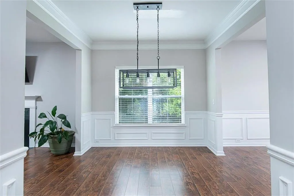 3 bed, 2.5 bath, 2235 sqft, $2,500 — Photo 4