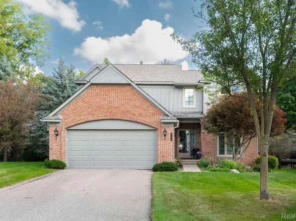 37614 Avon Cir, Farmington, MI 48331