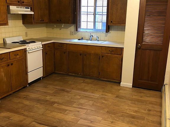 3rd image of 410 Marie St APT 101