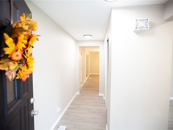 5th image of 6 Danzig Ln