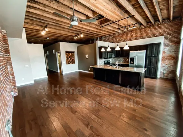 412 South Ave #202, Springfield, MO 65806