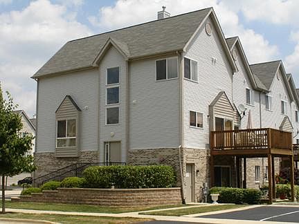 1st image of 661 Diamond Pointe Dr #661