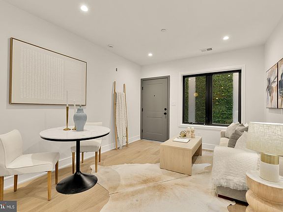 3rd image of 3319 12th St NE #5