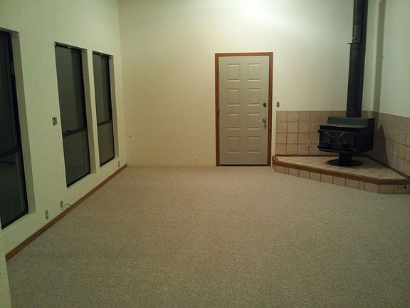 5th image of 9120 72nd Ave E