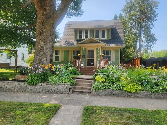 2nd image of 914 N Main Street