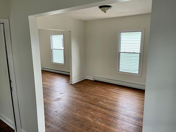 3rd image of 4 Round Lake Ave #2
