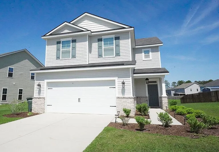 165 Greyfield Cir — Photo 3