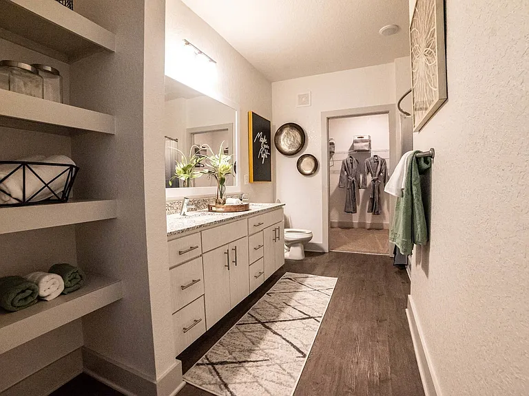 Century Vista Palms — Photo 13