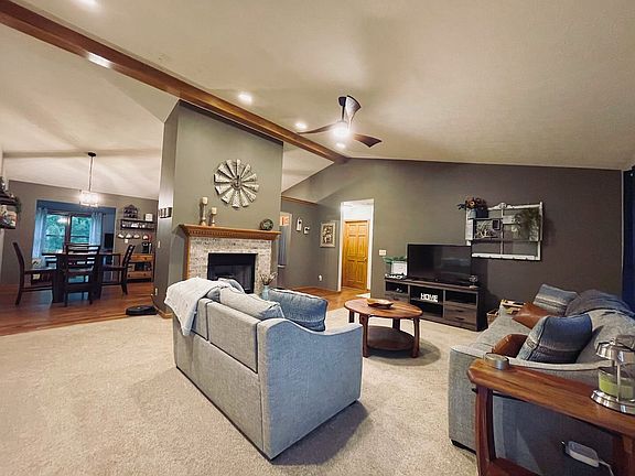 4th image of 2265 Bambi Ln