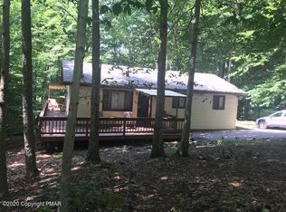 195 White Pine Dr, Pocono Lake, PA