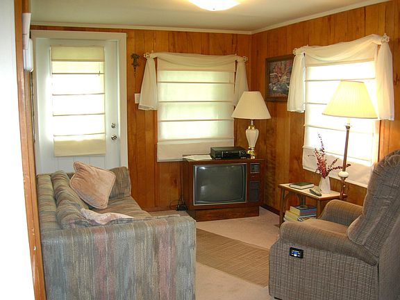 4th image of 3203 SE 29th Ln #4