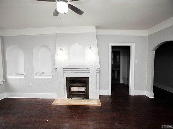 4th image of 3405 W Markham St #G