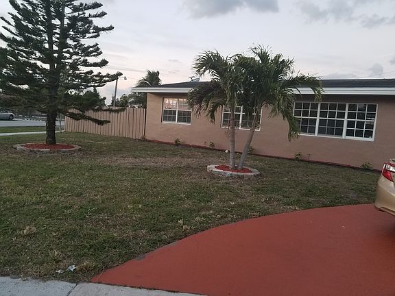 2nd image of 4371 NW 191st Ter
