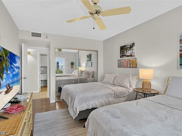 1900 Virginia Ave #503 — Photo 29