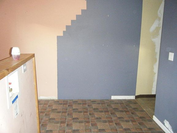 3rd image of 812 Johnston St