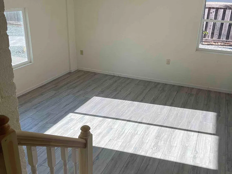 129 Pioneer Ave — Photo 7