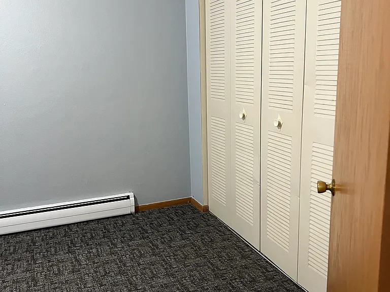 958 Manvel St #7 — Photo 9