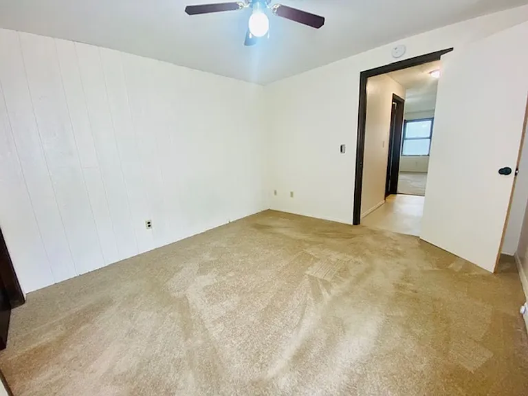 420 S Maple Ave — Photo 12