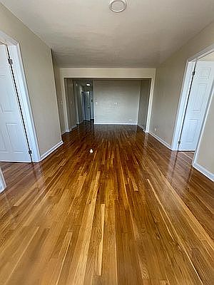 5th image of 277 E 207th St APT 7C