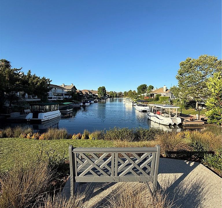 3935 Fairbreeze Cir, Westlake Village, CA 91361 | MLS #SR26129570