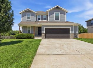 9804 E 219th Cir, Peculiar, MO 64078