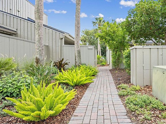 2nd image of 9777 SAWGRASS Drive E