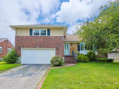 11 Driftwood Drive, Glen Cove, NY, 11542