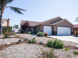 15155 Macadamia Ct, Fontana, CA 92335