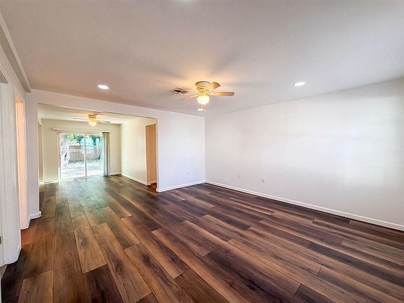 3rd image of 3537 Rebecca St