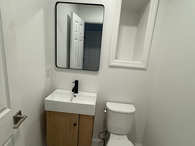 13 Richard St #1 — Photo 7