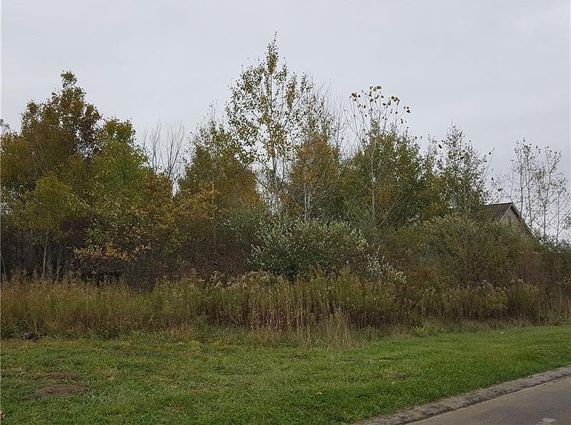 2nd image of 111 W Hunt Dr