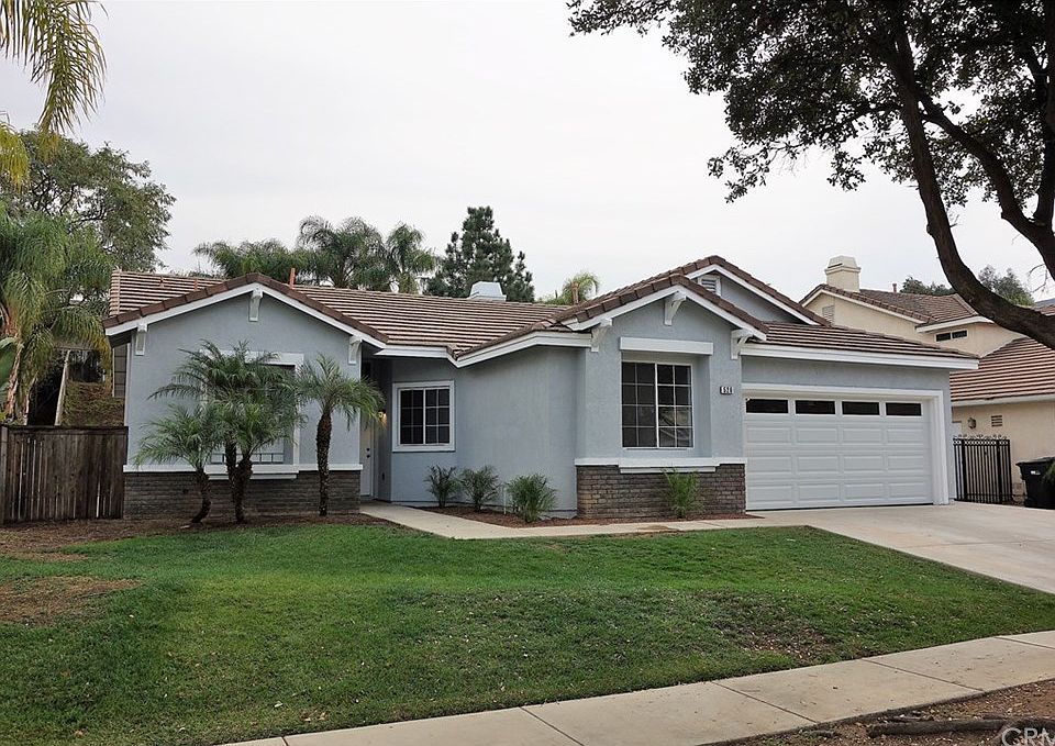 1st image of 526 Donatello Dr