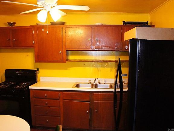 4th image of 3324 N Lansing Pl