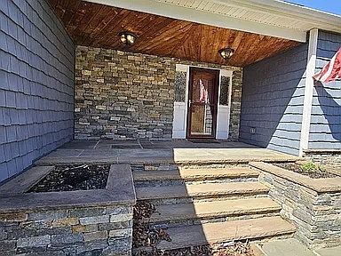 4th image of 75 Horton Rd