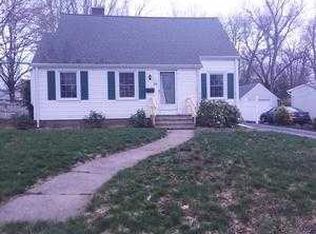 31 Autumn St, Manchester, CT 06040