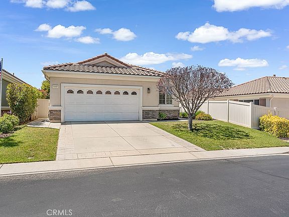 2nd image of 1187 Wisteria Way