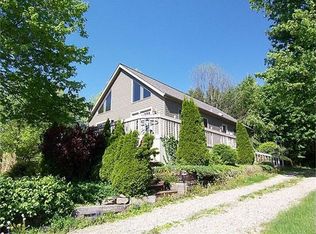 907 Manor Cir, Howard, OH 43028